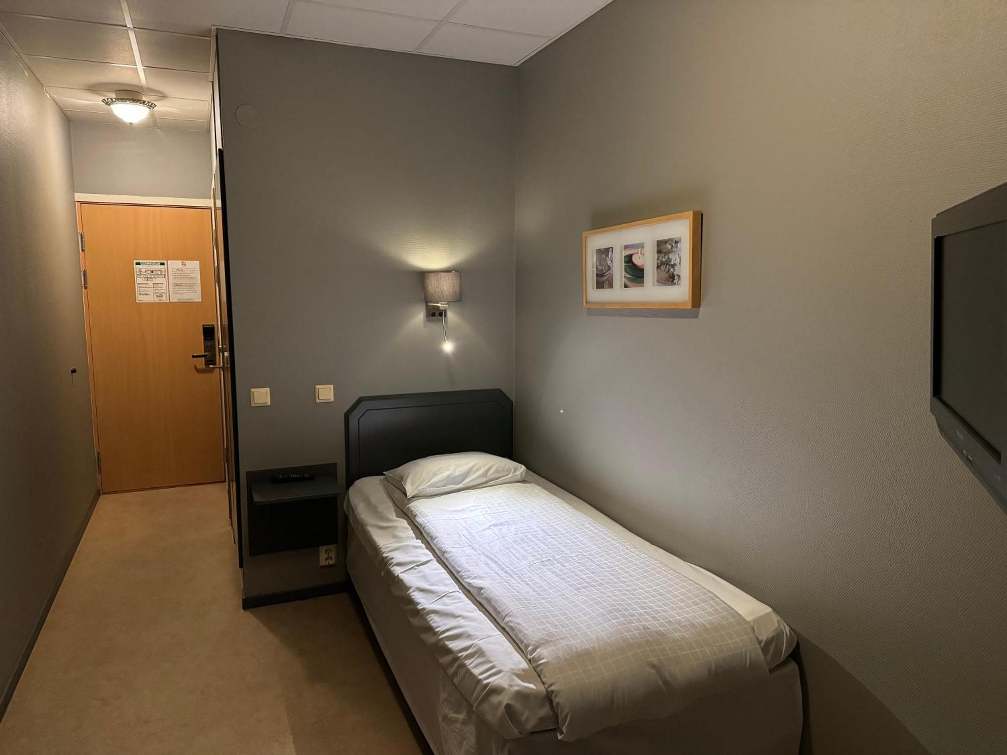 älvsjö Hotell 3*